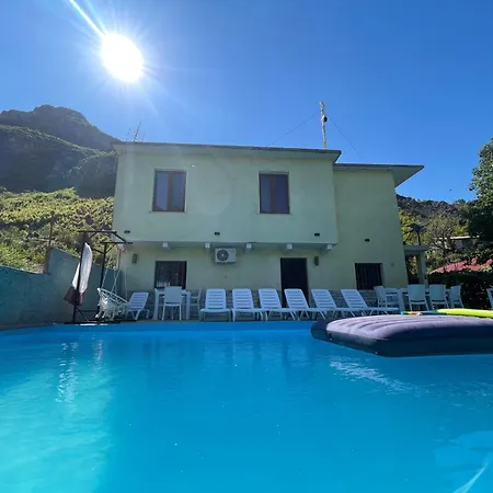 Domus Komanesse - 4*