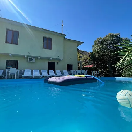 Pensjonat Domus Komanesse - 4*