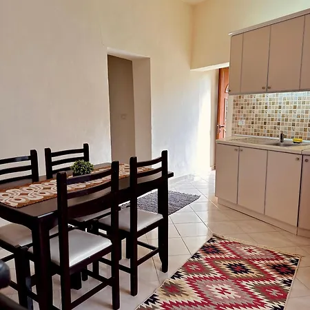 Domus Komanesse - Vendégház Koman