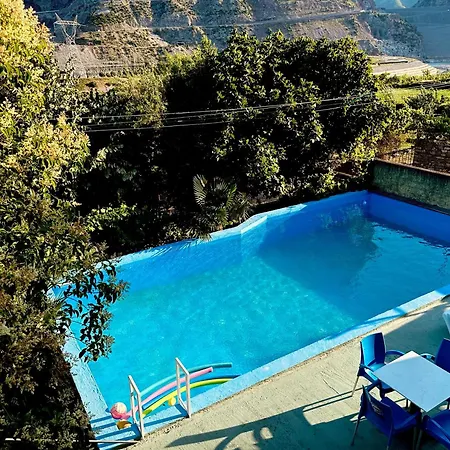 Domus Komanesse - Gasthof 4*