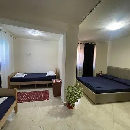 Gasthof Domus Komanesse -