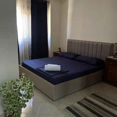 Domus Komanesse - Gasthuis 4*