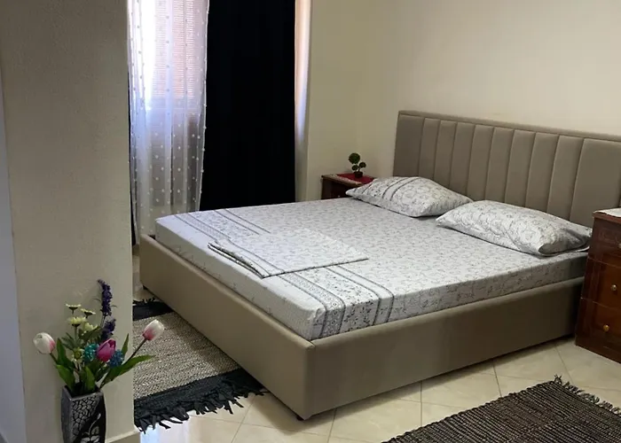Domus Komanesse - Pensión 4*